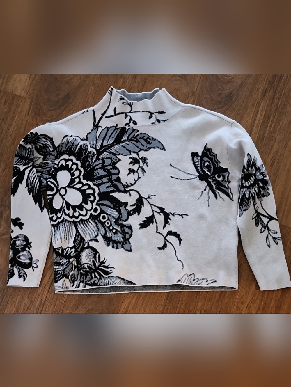 Anthro Maeve Oversized Floral Sweater XS Soft Knit Black Cream Statement Top